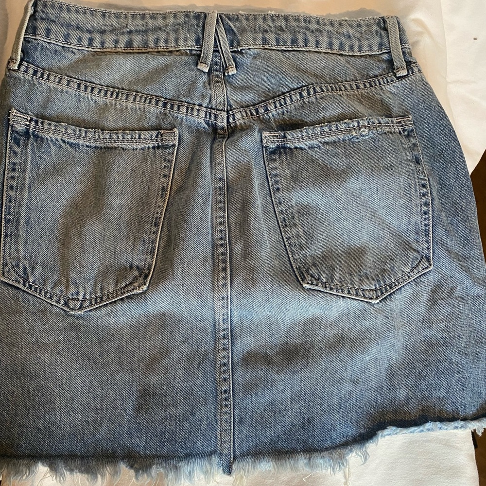 Good American size 2 denim mini skirt